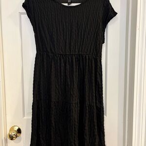 Black Textured Short Sleeve Dress